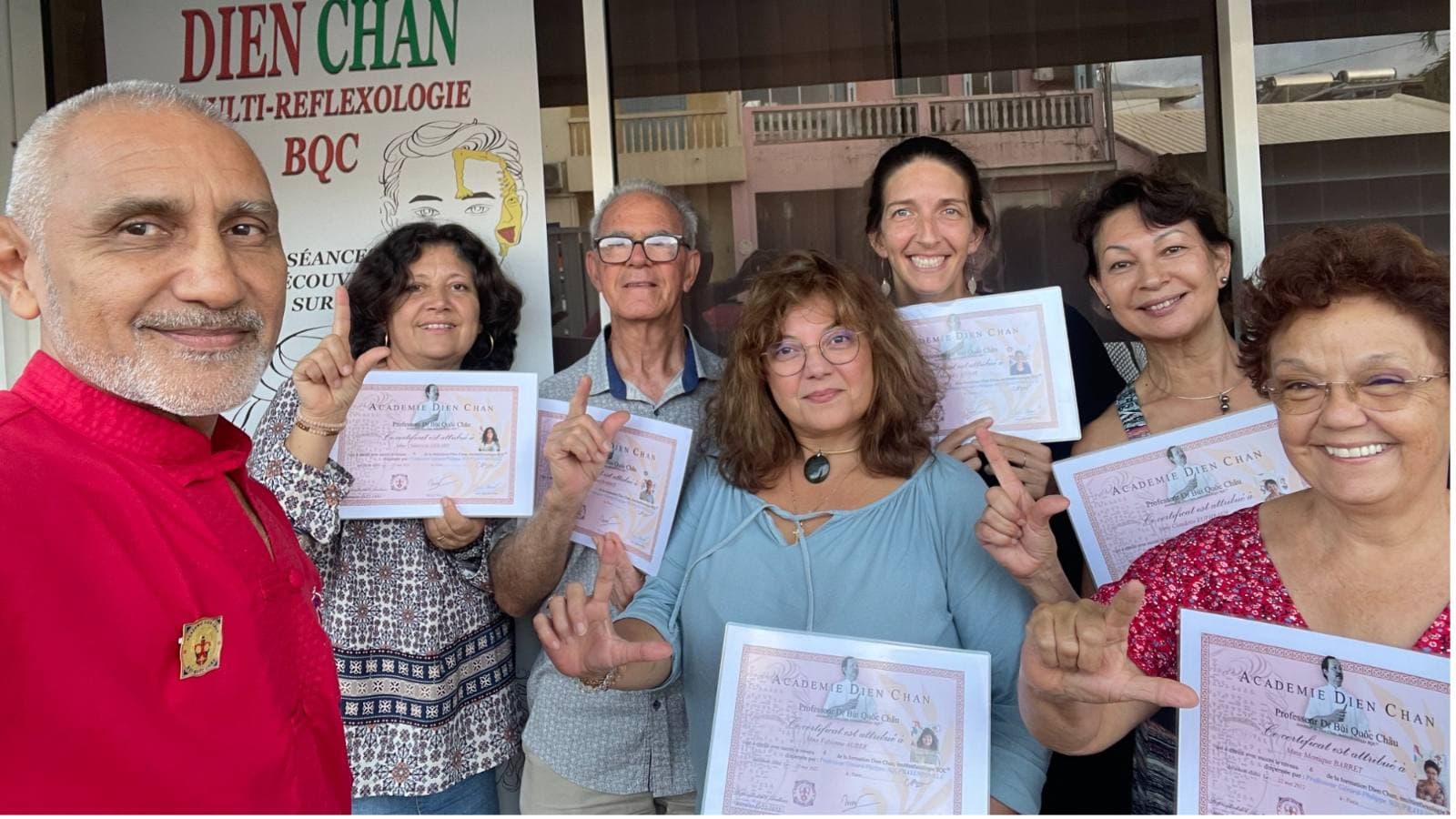 Groupe de stagiaires en formation Dien Chan